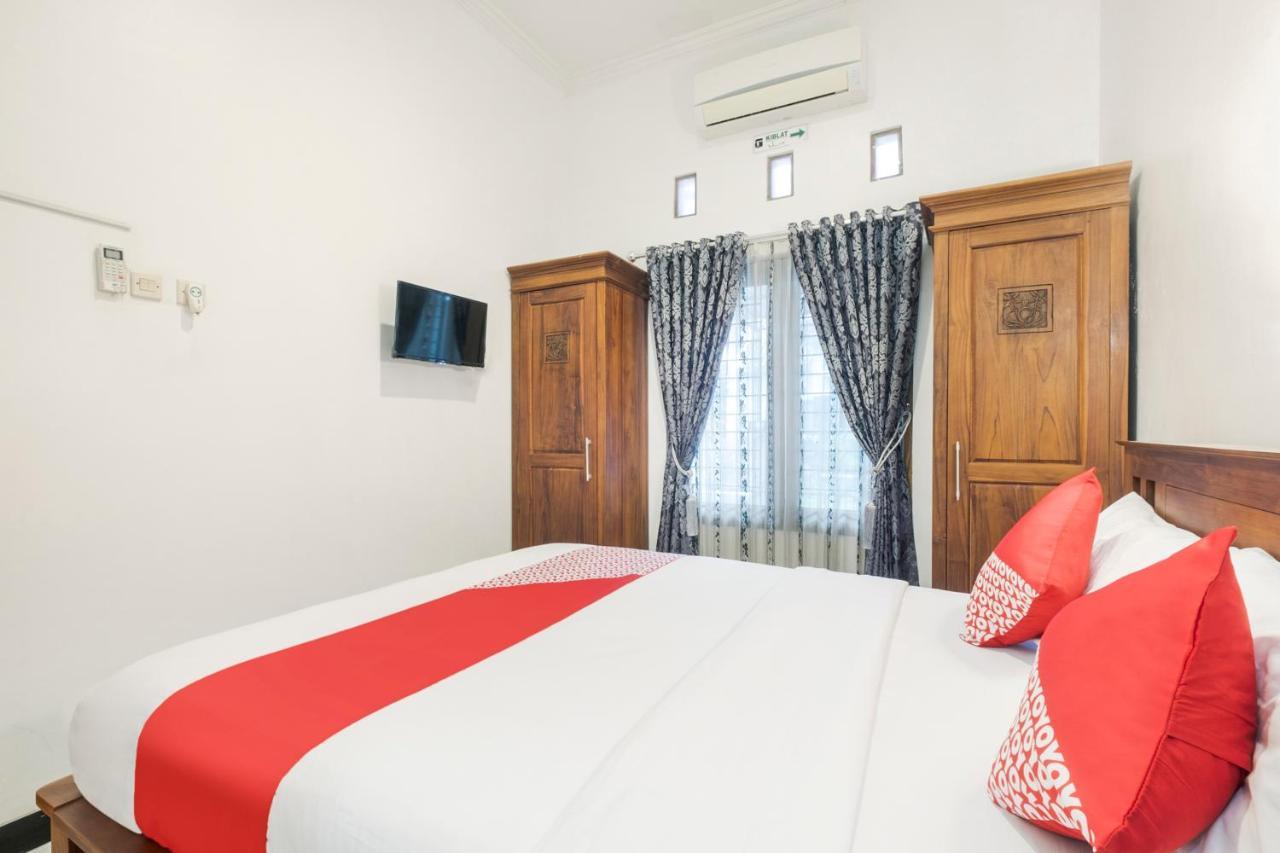 Oyo 3267 Omah Suryo Hotel Yogyakarta Ngoại thất bức ảnh