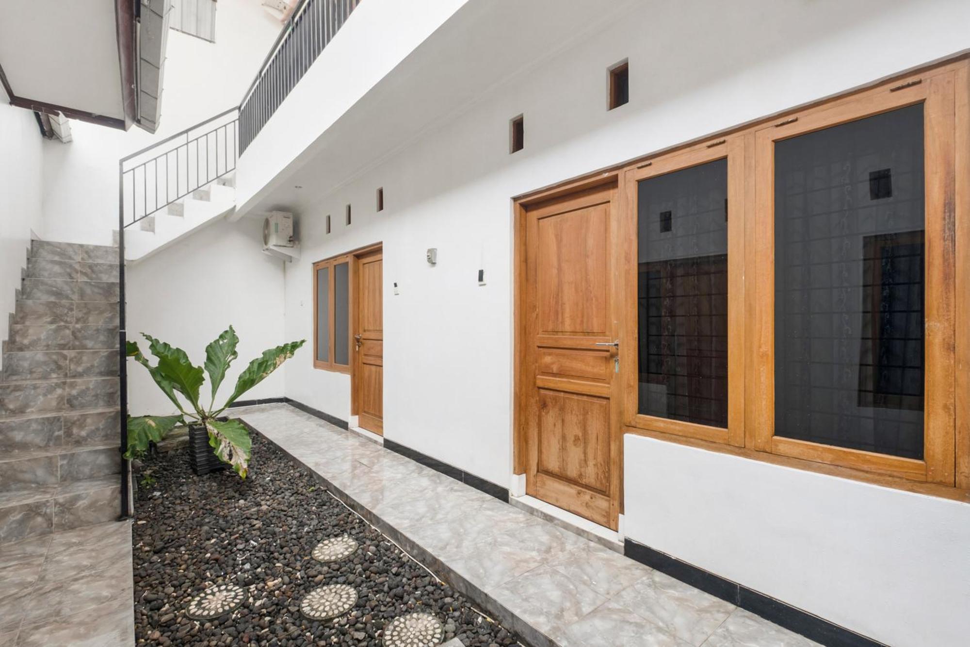 Oyo 3267 Omah Suryo Hotel Yogyakarta Ngoại thất bức ảnh
